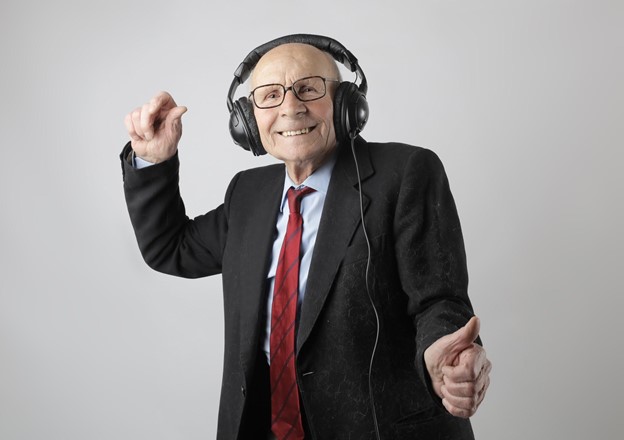 Music Can Provide These Physical and Mental Health Benefits For Seniors